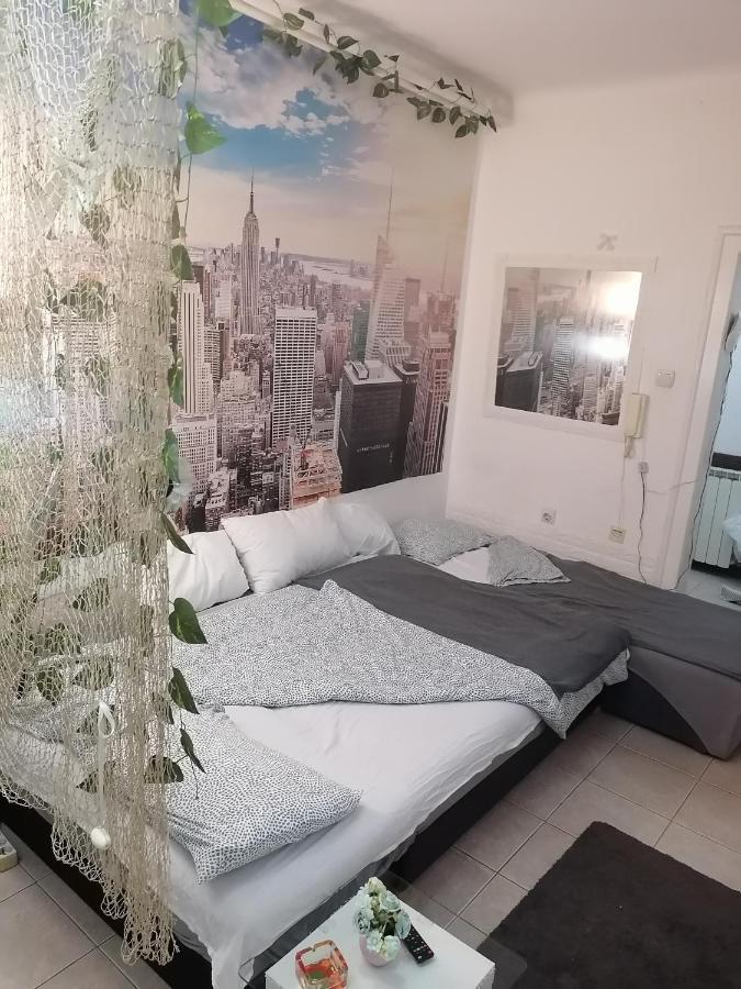 Low Cost Apartment Beograd Ngoại thất bức ảnh